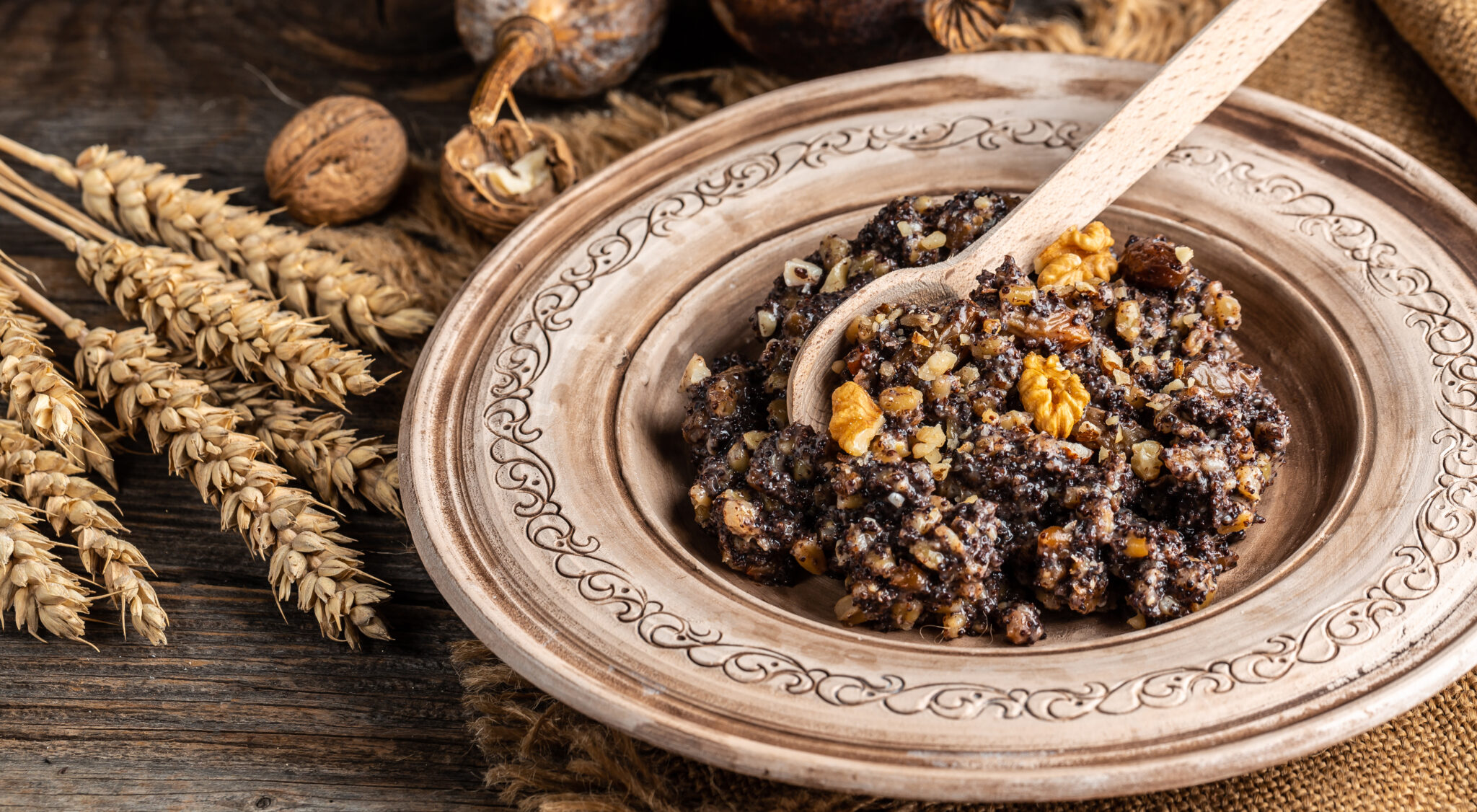 Superfoods Unveiled The Benefits of Chia Seeds and Quinoa for Health